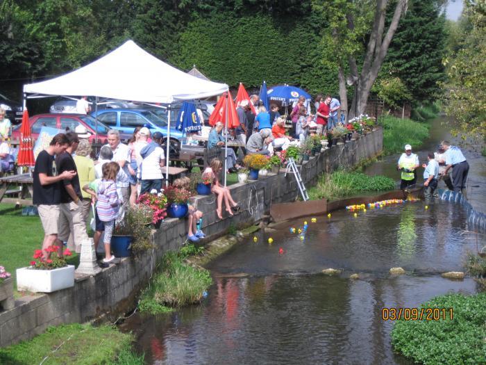 Duck Race 2011 064